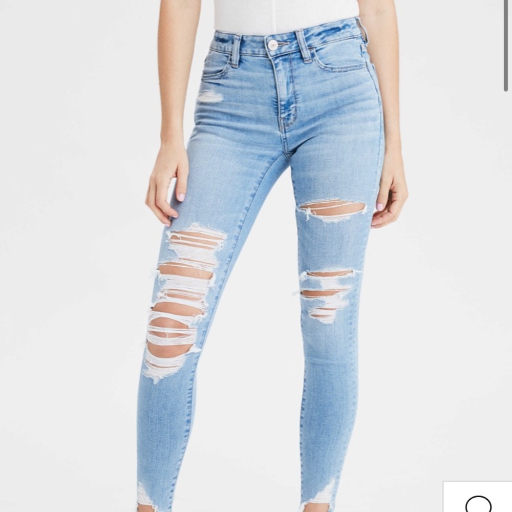 NWOT American Eagle ripped jeggings